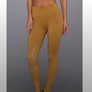 SPANX ready to Wow Leggings size small